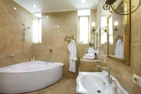 Theatre Boutique Apart-Hotel - 14