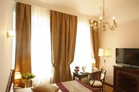 Golden Triangle Boutique - 86