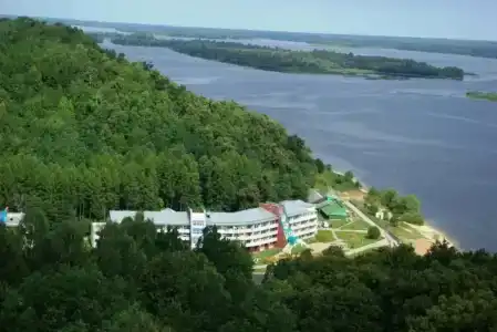 Fizkulturno-ozdorovitelnyy tsentr Belye kamni - 0