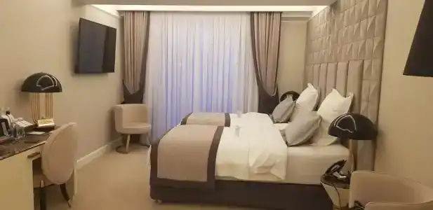 HISTORY Boutique & SPA - 9