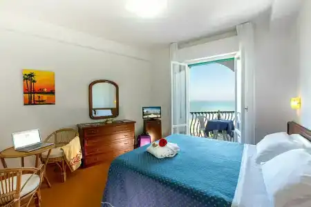 Grand Excelsior - 34