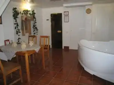 Tonika Living quarters - 4