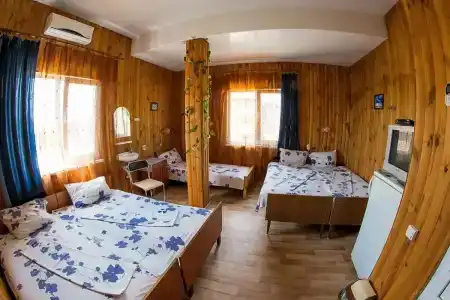 у море База отдыха "Янтарь 3" - 2