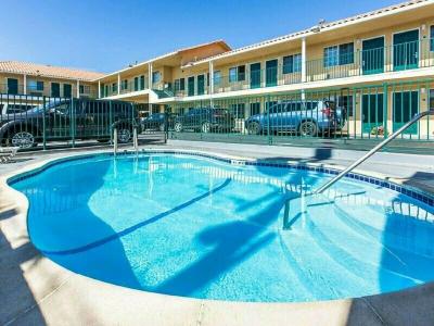 Comfort Inn Boardwalk - 33