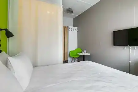 Live by Originals - 12