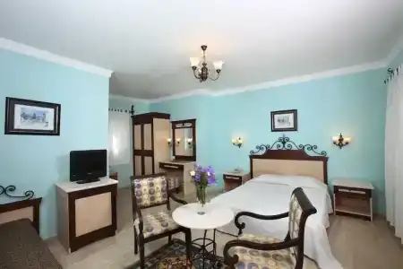 Manzara Boutique - 11