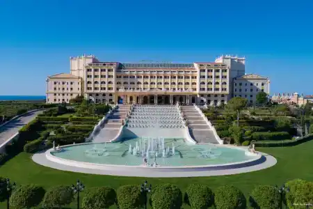 Titanic Port Bakirkoy - 17