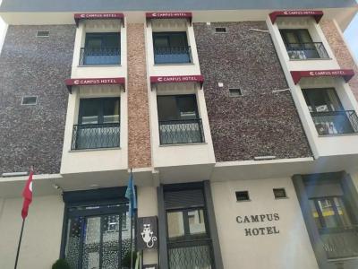 Campus Boutique - 35