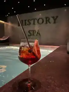 HISTORY Boutique & SPA - 41