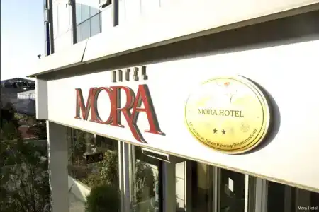 Mora - 4