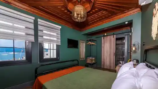 Sunset Boutique - 27