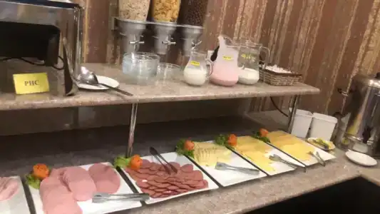 Lazurnoe Okno Guest House - 46