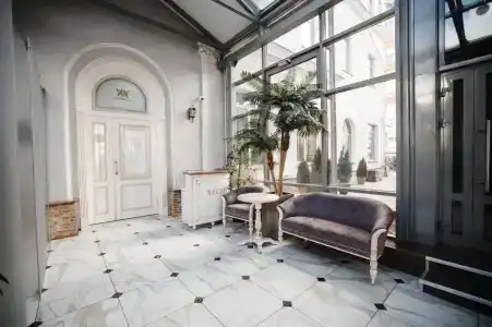 Imperial Palace - 18