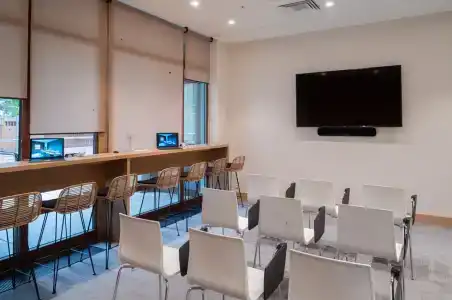 Select Paveletskaya - 28