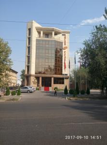 Golden Palace - 32