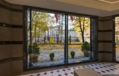 Аглая Кортъярд - 10