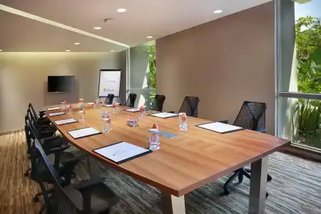 Hilton Garden Inn Bali Ngurah Rai Airport - 1