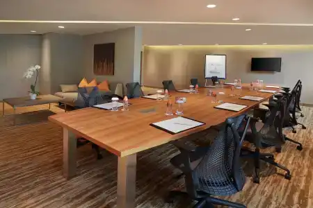 Hilton Garden Inn Bali Ngurah Rai Airport - 2