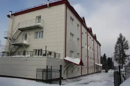 Sanatorium-profilaktoriy Zheleznodorozhnik na stantsii Tayga, strukturnoe podrazdelenie Direktsii sotsialnoy sfery Zapadno-Sibirskoy zheleznoy dorogi filiala RZhD - 4