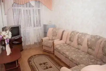 Universitetskaya - 37