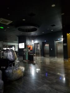 Qua - 16
