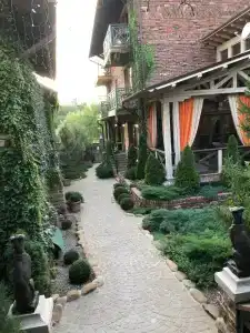 Rassl Country Home - 10