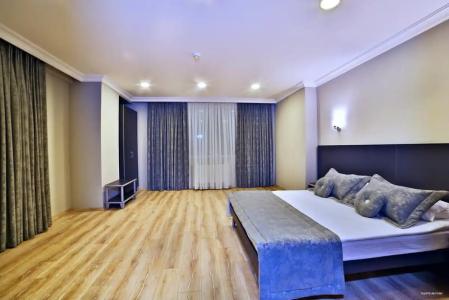 The Hera Premiums - 7