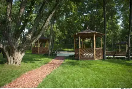 Nadezhda Park-Hotel - 4