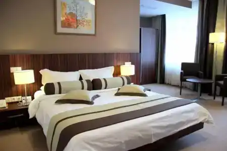 Spa Best Western Russian Manchester - 9