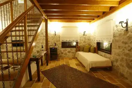 Mandarin & Mango Boutique - 4