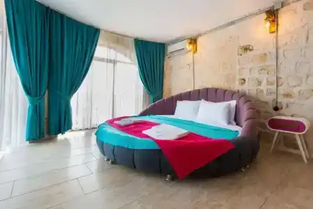 Hillcity - Adults Only - 6