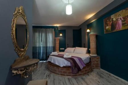 Rebetika & Bistro - 10