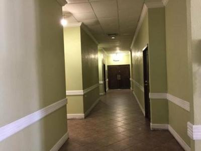 EZ 8 Motel Airporter - 3