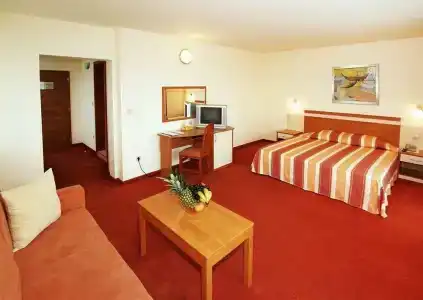 & Casino Cherno More - 75