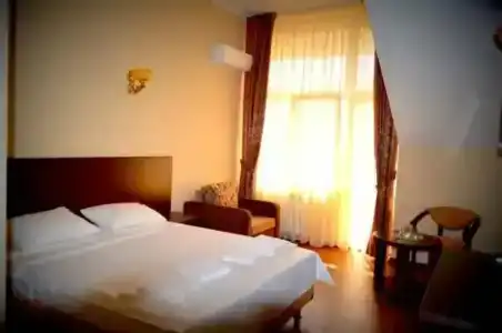 Lazurnoe Okno Guest House - 42