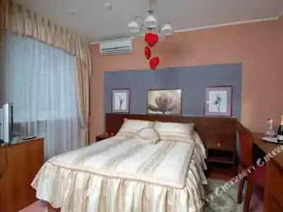 La Vie De Chateau - 7