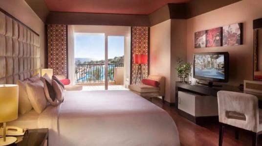 Grand Rotana Resort & Spa - 5