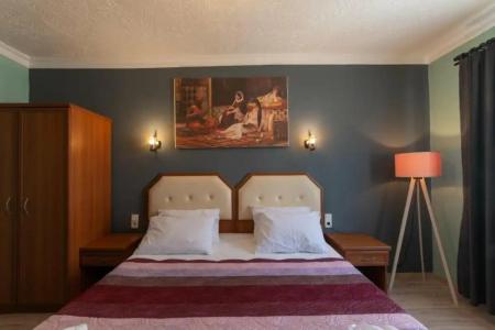 Rebetika & Bistro - 19