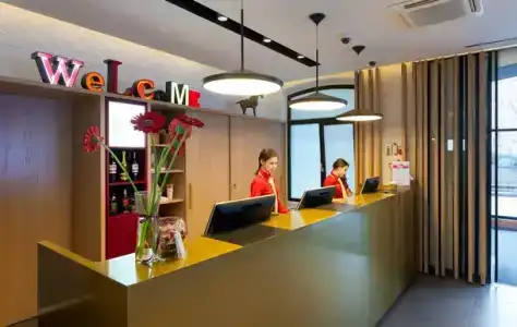 AZIMUT Tulskaya Moscow - 3