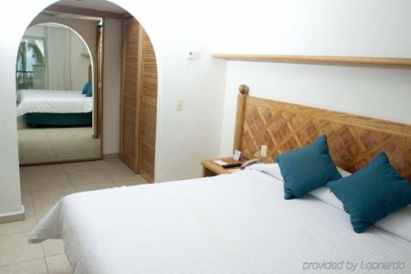 Beachscape Kin Ha Villas & Suites - 17