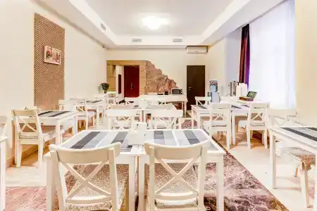 SuperHostel на Невском Проспекте 95