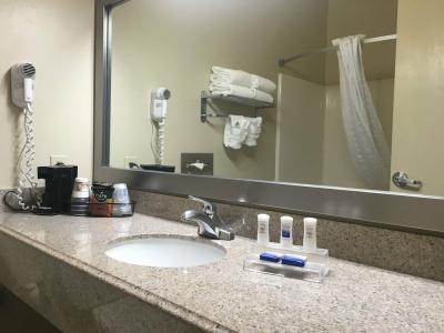Stay Express Inn & Suites Houston Hobby Airport - 28