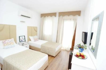 Bitez Corner Boutique - 36