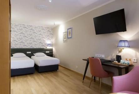 Perrin - Former Carlton - 13