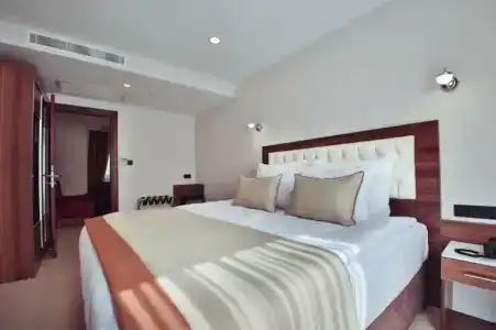 Paris Prestige - 1