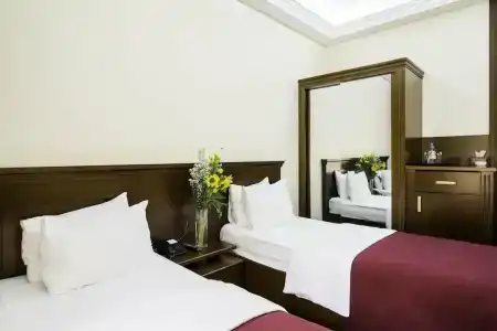 Elegant & Resort - 80
