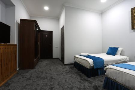 Globus Avenue - 1