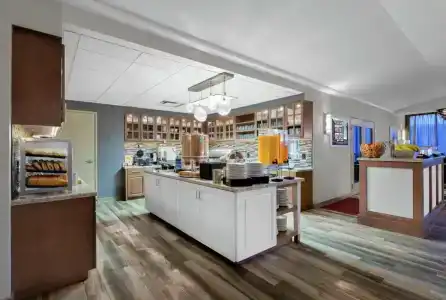 Homewood Suites by Hilton Seattle Downtown - 3