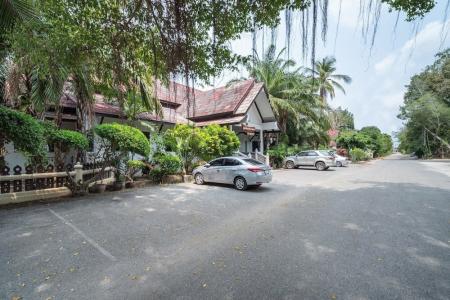 OYO 869 Ban Nam Mao Resort - 10