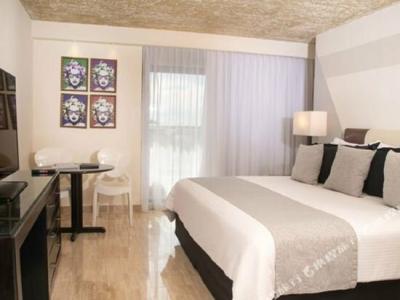 Oh! Cancun - the Urban Oasis & Beach Club - 4